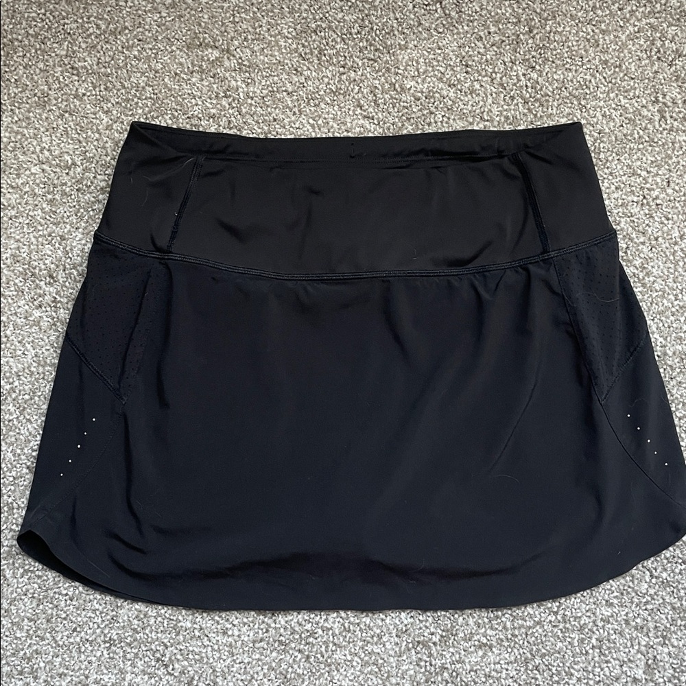 Athleta Run With It 14” Skort Jupe Short Size Medium Black